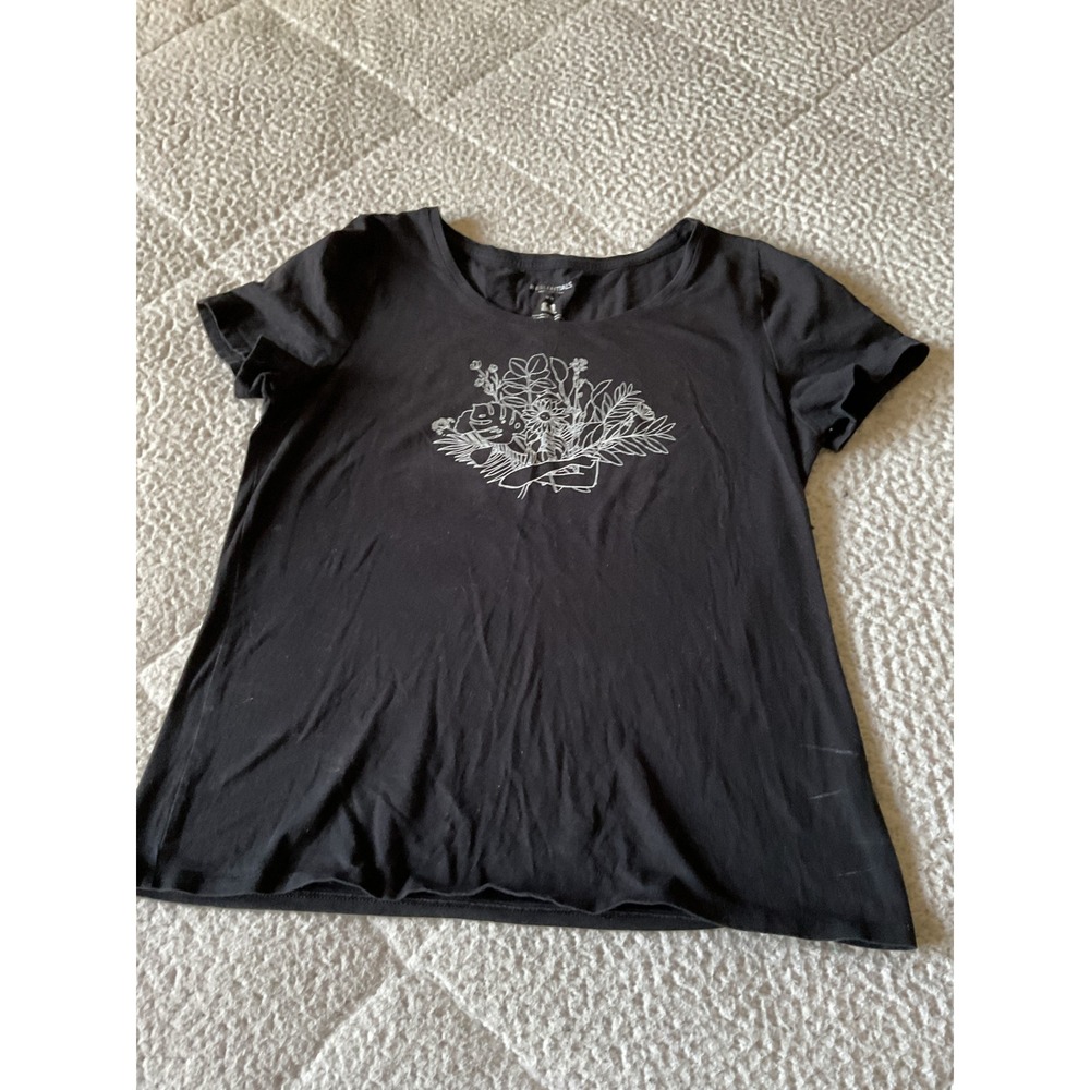 Reitmans Essentials Graphic Tee Womens Medium Black Excellent Floral in Cotton